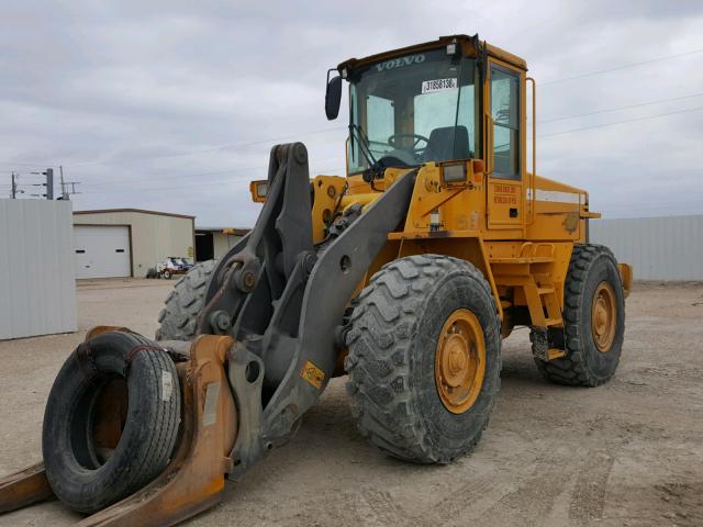 L90DV64615 - 2001 VOLVO L90D Q/C YELLOW photo 2