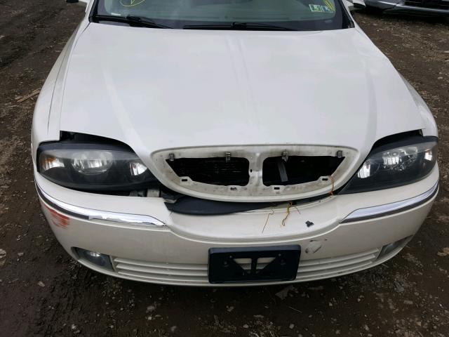 1LNHM86S54Y634518 - 2004 LINCOLN LS 奶油色 照片 9