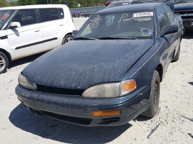 4T1BG12K2TU915143 - 1996 TOYOTA CAMRY DX GREEN photo 2