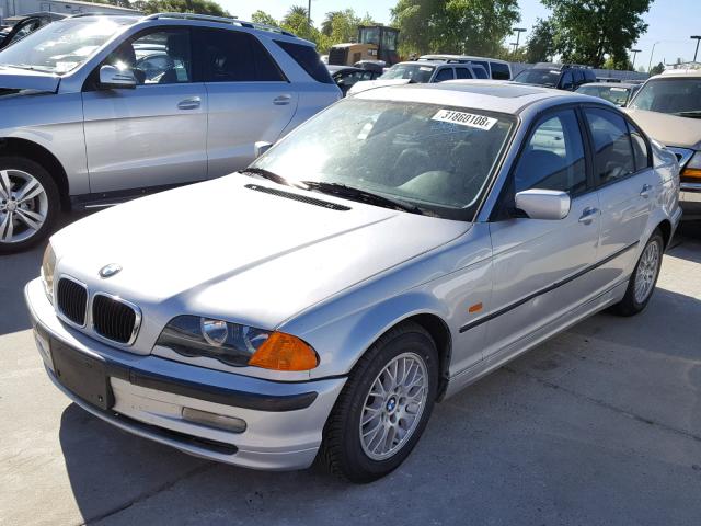 WBAAM3340YFP81875 - 2000 BMW 323 I SILVER photo 2