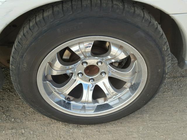 5LMRU27A0YLJ05923 - 2000 LINCOLN NAVIGATOR 银色 照片 10