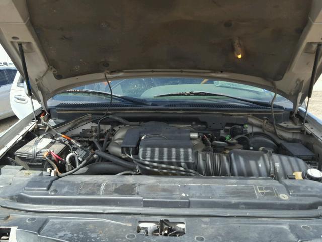 5LMRU27A0YLJ05923 - 2000 LINCOLN NAVIGATOR 银色 照片 7