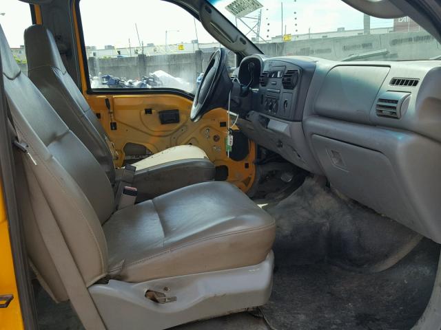 1FDAW56P77EA70589 - 2007 FORD F550 SUPER YELLOW photo 5