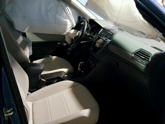 3VV3B7AX1JM059618 - 2018 VOLKSWAGEN TIGUAN SE Синій фото 5