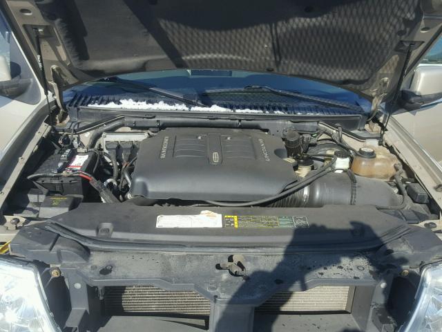 5LMFU28R24LJ30923 - 2004 LINCOLN NAVIGATOR BEIGE photo 7