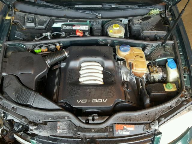 WVWEH63BX1E007928 - 2001 VOLKSWAGEN PASSAT GLX 绿色 照片 7