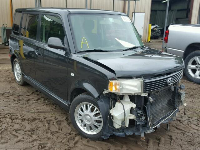 JTLKT324264085883 - 2006 TOYOTA SCION XB GRAY photo 1