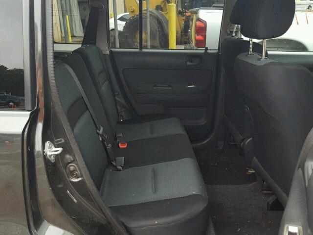 JTLKT324264085883 - 2006 TOYOTA SCION XB 灰色 照片 6