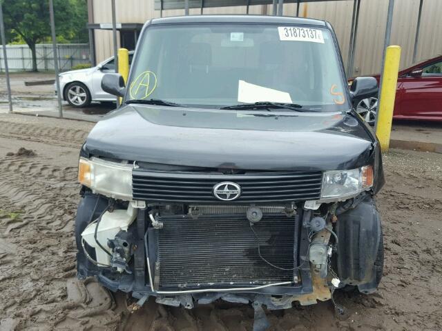 JTLKT324264085883 - 2006 TOYOTA SCION XB GRAY photo 9