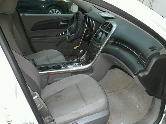 1G11B5SA1DF357359 - 2013 CHEVROLET MALIBU LS თეთრი ფოტო 5