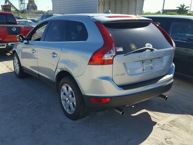 YV4952DL3D2444585 - 2013 VOLVO XC60 3.2 SILVER photo 3