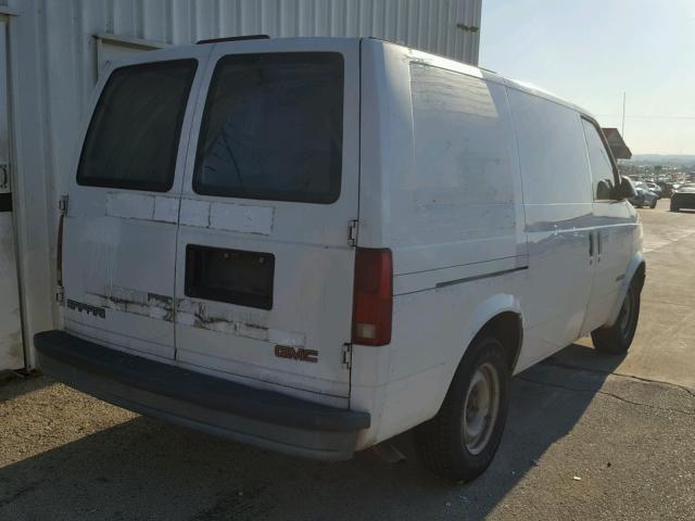 1GTDM19W3YB508157 - 2000 GMC SAFARI XT WHITE photo 4