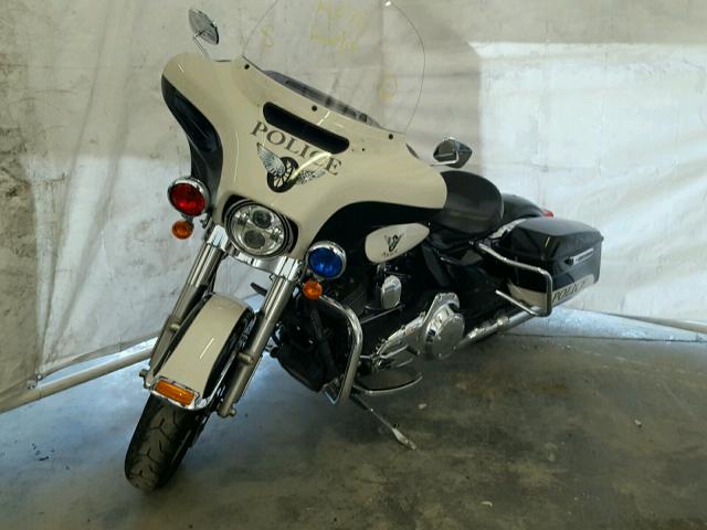 1HD1FMM11FB696781 - 2015 HARLEY-DAVIDSON FLHTP POLI 双色 照片 2