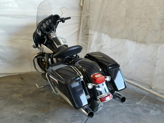 1HD1FMM11FB696781 - 2015 HARLEY-DAVIDSON FLHTP POLI 双色 照片 3