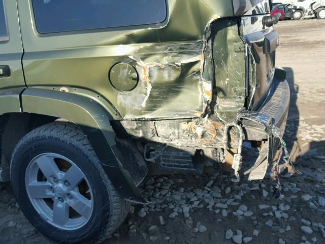 1J8HG48K37C511294 - 2007 JEEP COMMANDER GREEN photo 9