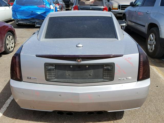 1G6YV34A755603453 - 2005 CADILLAC XLR SILVER photo 6