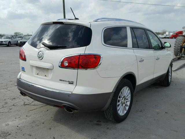 5GALRBED0AJ121067 - 2010 BUICK ENCLAVE CX WHITE photo 4
