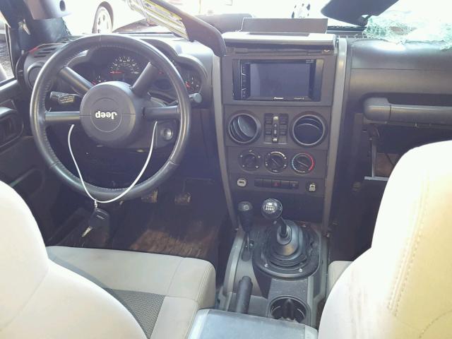 1J4GA39198L577994 - 2008 JEEP WRANGLER U BLUE photo 9