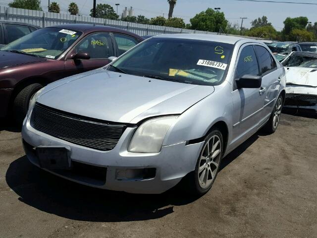 3FAHP07Z79R125714 - 2009 FORD FUSION SE SILVER photo 2