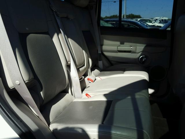 1J4RG5GT9AC153180 - 2010 JEEP COMMANDER WHITE photo 6