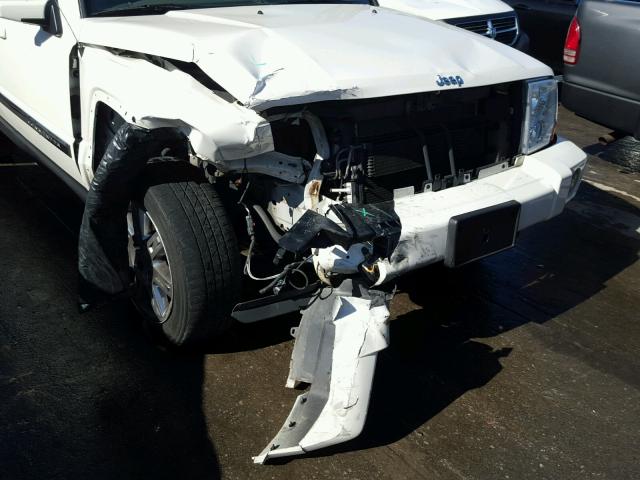 1J4RG5GT9AC153180 - 2010 JEEP COMMANDER WHITE photo 9