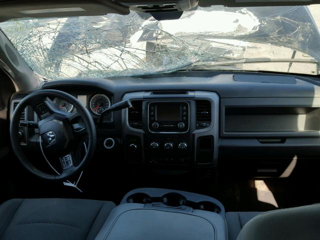 3C6UR5CJ3HG645216 - 2017 RAM 2500 ST BLACK photo 9