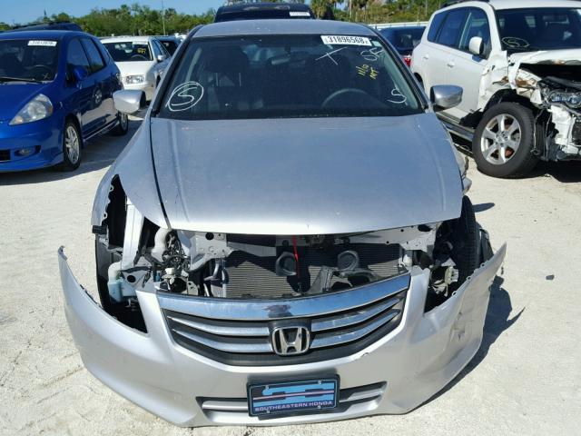 1HGCP2F66CA202597 - 2012 HONDA ACCORD SE SILVER photo 9