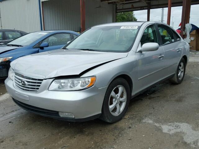 KMHFC46F66A070931 - 2006 HYUNDAI AZERA SE/L SILVER photo 2