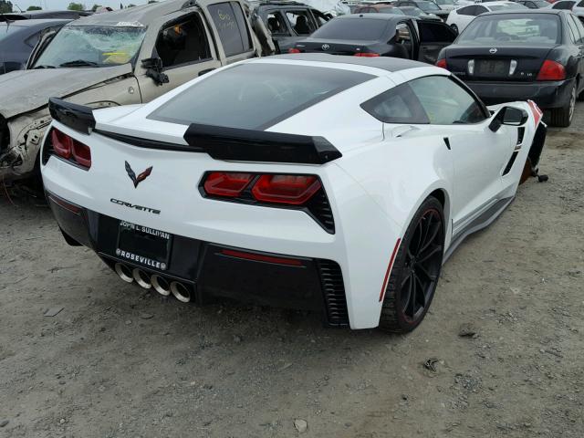 1G1YY2D71H5106558 - 2017 CHEVROLET CORVETTE G WHITE photo 4