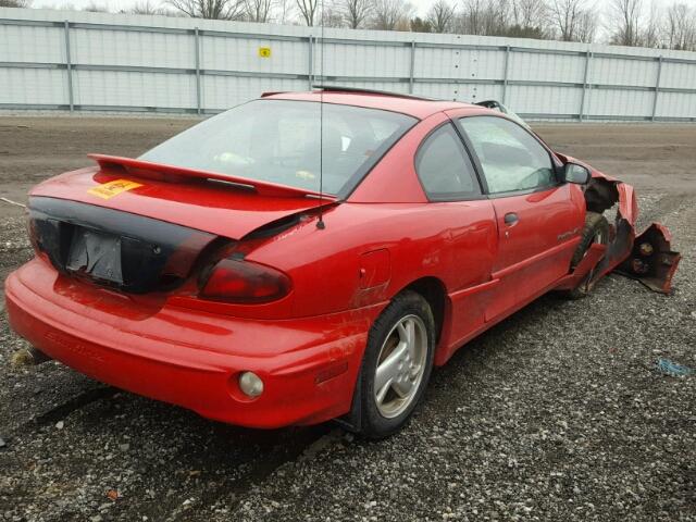 1G2JD12T827152144 - 2002 PONTIAC SUNFIRE GT RED photo 4