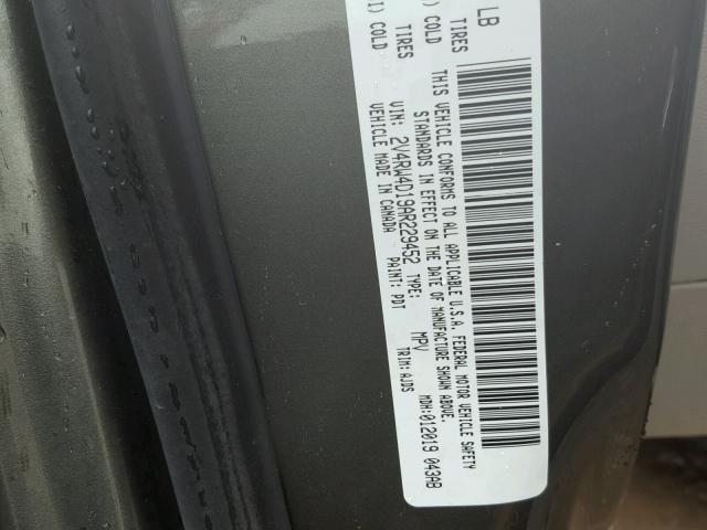 2V4RW4D19AR229452 - 2010 VOLKSWAGEN ROUTAN S GRAY photo 10