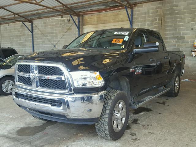 3C6UR5CJXGG369812 - 2016 RAM 2500 ST BLACK photo 2