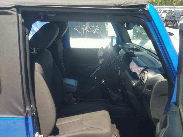 1C4AJWAG5FL738755 - 2015 JEEP WRANGLER S ლურჯი ფოტო 5