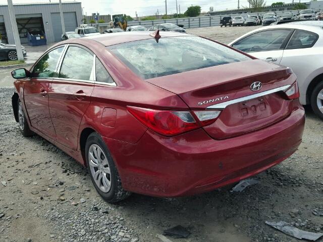 5NPEB4AC7BH185329 - 2011 HYUNDAI SONATA GLS RED photo 3