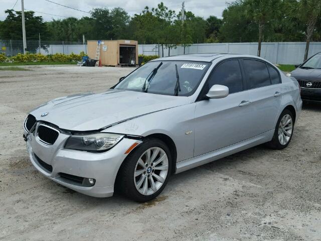 WBAPH7G53BNM55249 - 2011 BMW 328 I SILVER photo 2