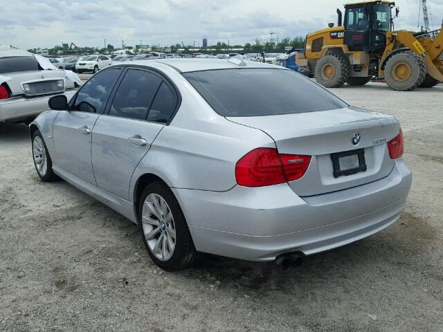 WBAPH7G53BNM55249 - 2011 BMW 328 I SILVER photo 3