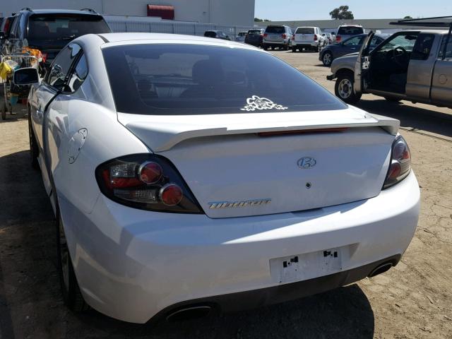 KMHHM66D38U280565 - 2008 HYUNDAI TIBURON GS WHITE photo 3