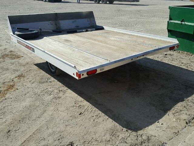 1YGST1012GB141568 - 2016 ALUM TRAILER SILVER photo 3