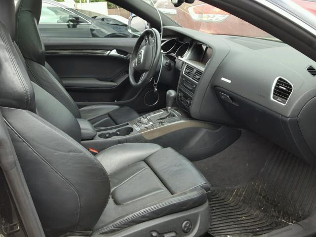 WAURV78T89A053517 - 2009 AUDI S5 QUATTRO BLACK photo 5