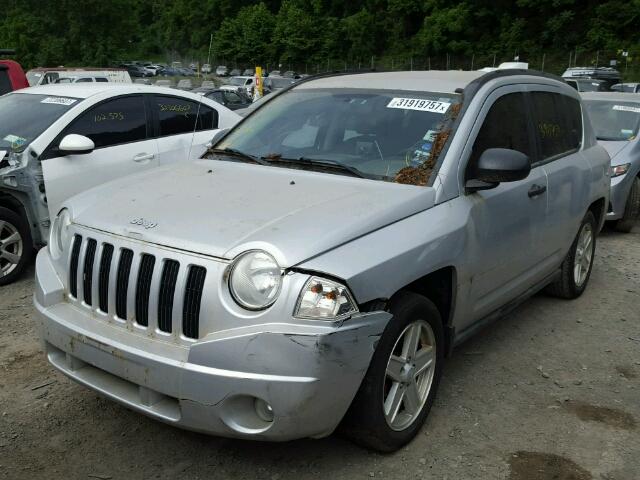 1J8FF47W67D265026 - 2007 JEEP COMPASS SILVER photo 2