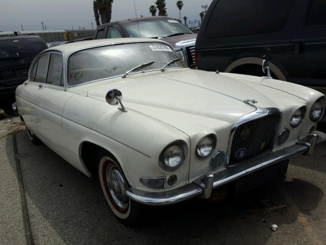 00000000000351490 - 1962 JAGUAR MARK X WHITE photo 1