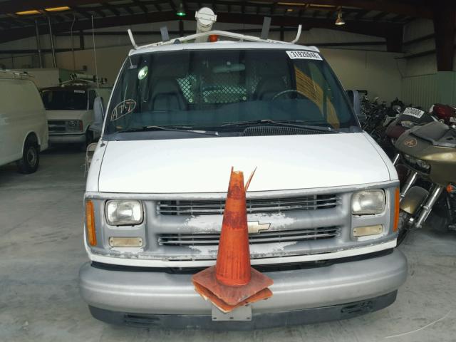 1GCFG25W0Y1265778 - 2000 CHEVROLET EXPRESS G2 WHITE photo 9