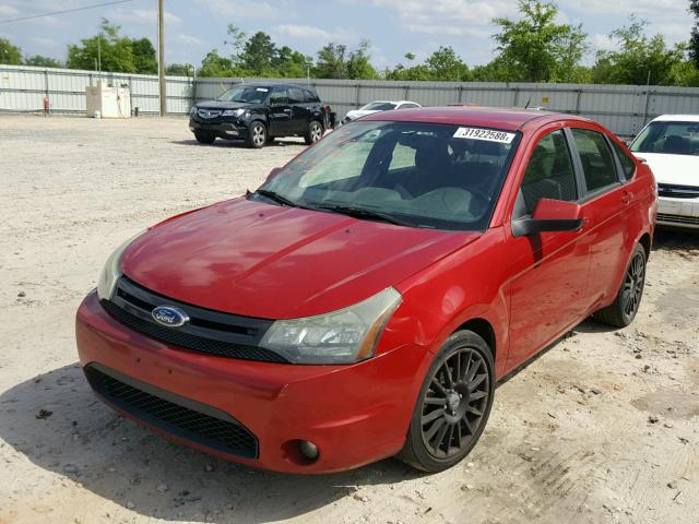 1FAHP3GN2AW197307 - 2010 FORD FOCUS SES RED photo 2