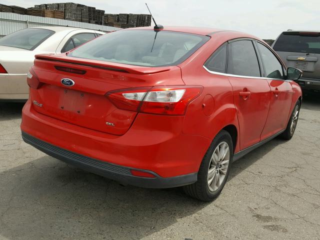 1FAHP3H29CL375867 - 2012 FORD FOCUS SEL RED photo 4