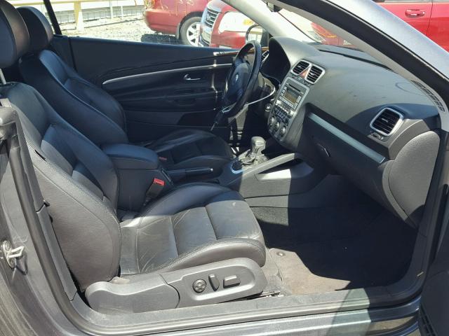 WVWDA71F47V035549 - 2007 VOLKSWAGEN EOS 2.0T S ნაცრისფერი ფოტო 5