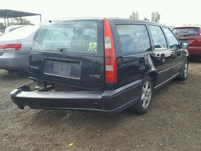 YV1LW5572W2449279 - 1998 VOLVO V70 BLACK photo 4