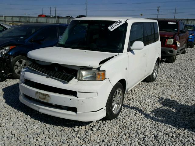 JTLKT324264037185 - 2006 TOYOTA SCION XB WHITE photo 2