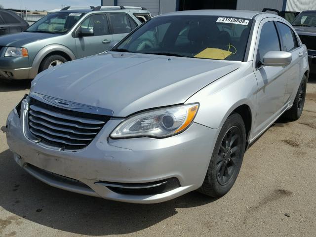 1C3BC4FB3BN545944 - 2011 CHRYSLER 200 LX SILVER photo 2