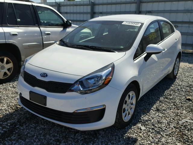 KNADM4A39G6689501 - 2016 KIA RIO LX Սպիտակ լուսանկար 2