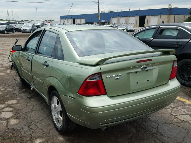 1FAHP34N27W210862 - 2007 FORD FOCUS GREEN photo 3